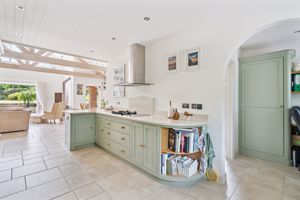 Photo 25- click for photo gallery